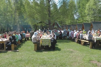 Праздник Троицы на летнем подворье в Кочергате 
